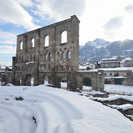 Croix 1541 - Cir 0198 Lägenhet Aosta Exteriör bild